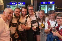 Ausklang in der Weinlaube